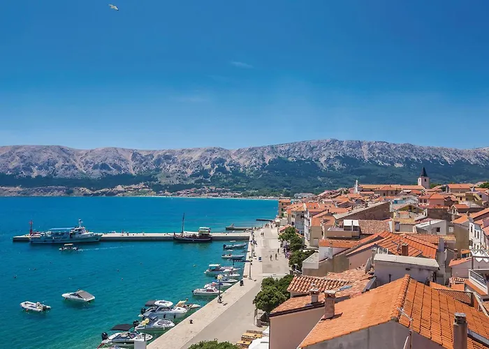 2 Bedroom Gorgeous In Dom wakacyjny Baška
