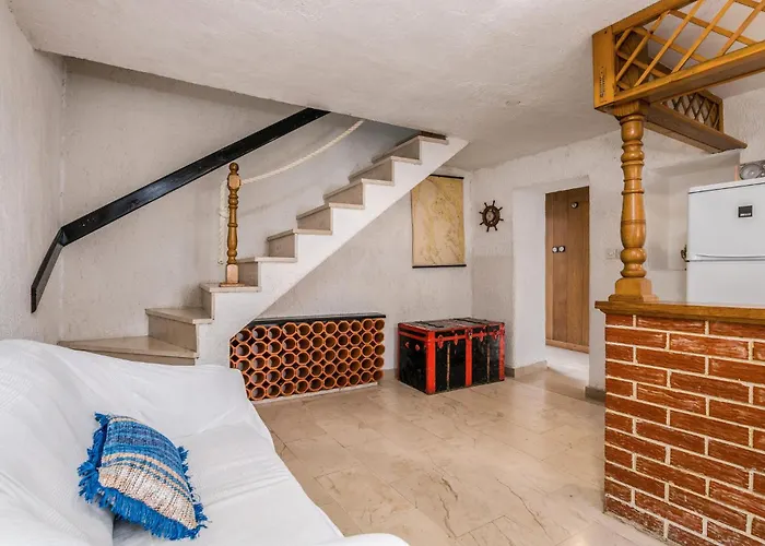 2 Bedroom Gorgeous In Dom wakacyjny Baška
