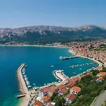 2 Bedroom Gorgeous In Baška