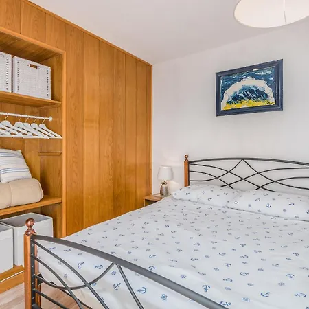 2 Bedroom Gorgeous In * Baška